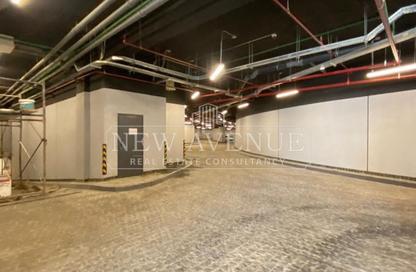 Retail - Studio - 2 Bathrooms for sale in The Hub - 5th Settlement Compounds - The 5th Settlement - New Cairo City - Cairo