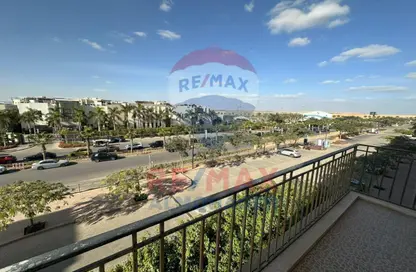 Apartment - 2 Bedrooms - 3 Bathrooms for sale in The Courtyards - Sheikh Zayed Compounds - Sheikh Zayed City - Giza