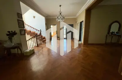 فيلا - 5 غرف نوم - 4 حمامات للايجار في فلاورز بارك - المستثمرين الشمالية - مدينة القاهرة الجديدة - القاهرة