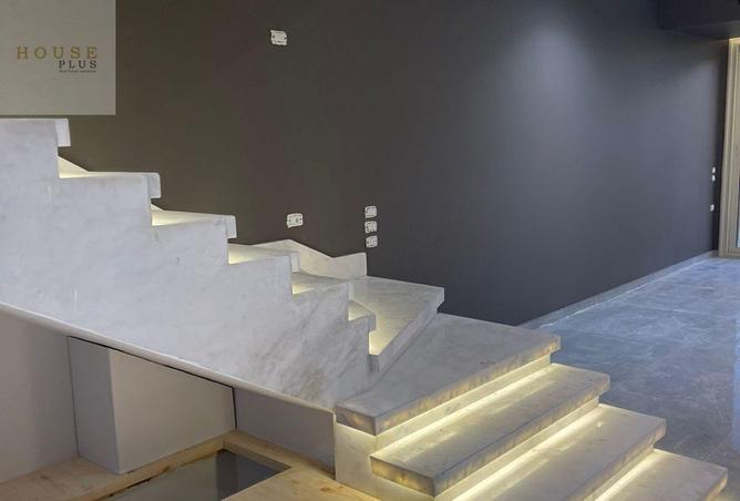 8721934 - Property Image 2