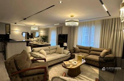 Apartment - 3 Bedrooms - 2 Bathrooms for sale in The Address East - 90 Street - The 5th Settlement - New Cairo City - Cairo