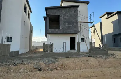 Villa - 4 Bedrooms - 5 Bathrooms for sale in Creek Town - The 1st Settlement - New Cairo City - Cairo