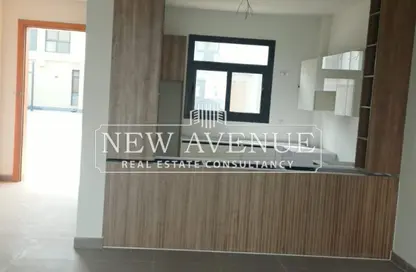 Townhouse - 3 Bedrooms - 3 Bathrooms for sale in Al Burouj Compound - El Shorouk Compounds - Shorouk City - Cairo