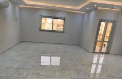 Apartment - 3 Bedrooms - 3 Bathrooms for rent in Ahmed Shawky Axis - El Banafseg 1 - El Banafseg - New Cairo City - Cairo