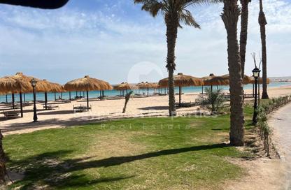 Chalet - 2 Bedrooms - 2 Bathrooms for sale in Makadi Heights - Makadi Orascom Resort - Makadi - Hurghada - Red Sea