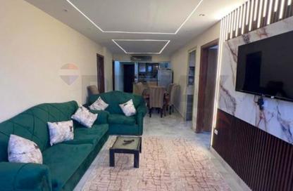 شقة - 3 غرف نوم - 2 حمامات للبيع في طريق الجيش - ميامي - حي اول المنتزة - الاسكندرية