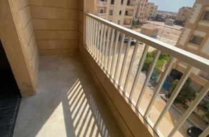 Apartment - 2 Bedrooms - 1 Bathroom for sale in Abou El Houl - New Cairo City - Cairo