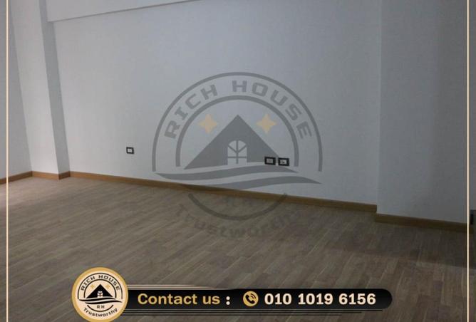 82356390 - Property Image 3