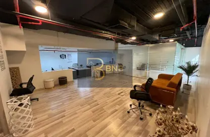 مساحات مكتبية - 5 غرف نوم - 2 حمامات للايجار في شارع التسعين الجنوبي - التجمع الخامس - مدينة القاهرة الجديدة - القاهرة