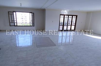 Apartment - 4 Bedrooms - 3 Bathrooms for rent in El Rehab Extension - Al Rehab - New Cairo City - Cairo