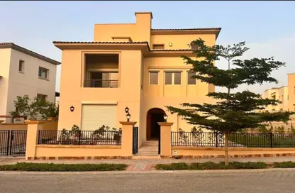 Villa - 5 Bedrooms - 4 Bathrooms for rent in Celesta Hills - Uptown Cairo - Mokattam - Cairo