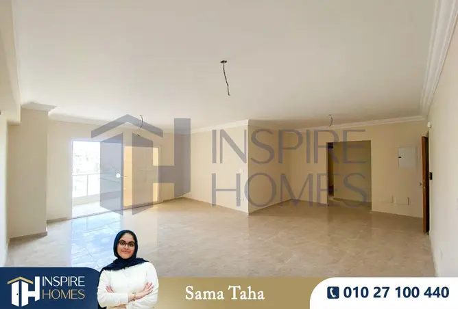 72715467 - Property Image 2