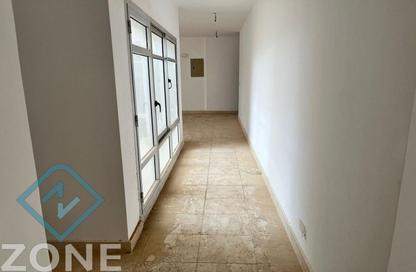 شقة - 3 غرف نوم - 3 حمامات للايجار في B8 - مدينتي - القاهرة