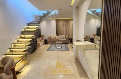 (بنتهاوس  (روف - 3 غرف نوم - 3 حمامات للايجار في مون ريزيدنس - فيفث سكوير - التجمع الخامس - مدينة القاهرة الجديدة - القاهرة