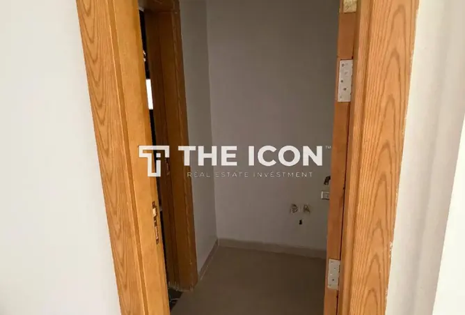 70108073 - Property Image 3