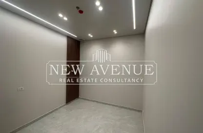 وحدة طبية - استوديو - 1 حمام للايجار في ميفيدا - كمبوندات التجمع الخامس - التجمع الخامس - مدينة القاهرة الجديدة - القاهرة