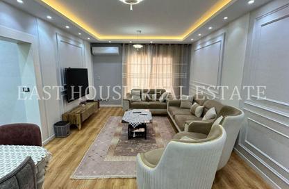 Apartment - 3 Bedrooms - 2 Bathrooms for rent in Al Rehab - New Cairo City - Cairo