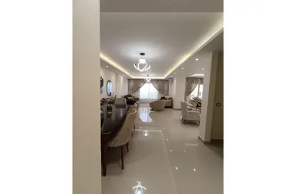 شقة - 3 غرف نوم - 3 حمامات للايجار في شارع محمد يوسف موسي - المنطقة الأولى - مدينة نصر - القاهرة