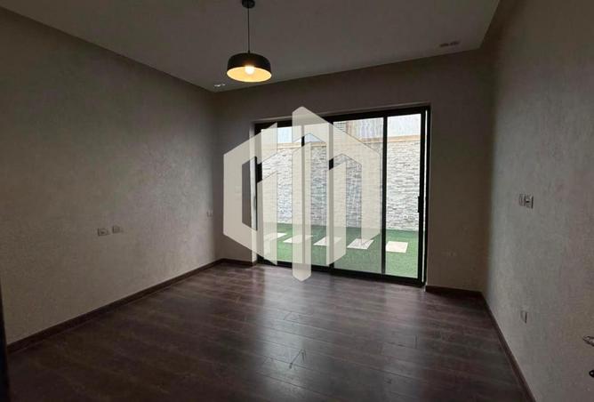 103181780 - Property Image 3