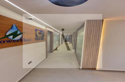 Office Space - 5 Bedrooms - 1 Bathroom for rent in Hyde Park Business District Mall - South Teseen St. - The 5th Settlement - New Cairo City - Cairo