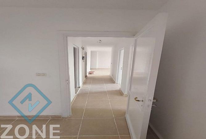 8554380 - Property Image 2