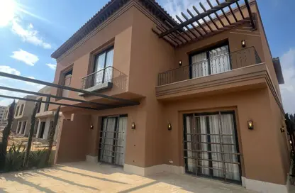 Villa - 3 Bedrooms - 3 Bathrooms for sale in Village West - Sheikh Zayed Compounds - Sheikh Zayed City - Giza