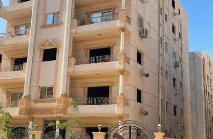Duplex - 3 Bedrooms - 4 Bathrooms for sale in Mostashareen - North Investors Area - New Cairo City - Cairo