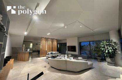 Villa - 5 Bedrooms - 7 Bathrooms for sale in Swan Lake West - 6 October Compounds - 6 October City - Giza