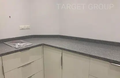 قصر - 7 غرف نوم للايجار في رويال لاجون - المستثمرين الشمالية - مدينة القاهرة الجديدة - القاهرة