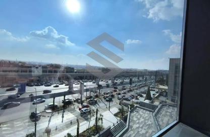 عيادة - استوديو للايجار في مول ايست لين - شارع التسعين الجنوبي - التجمع الخامس - مدينة القاهرة الجديدة - القاهرة