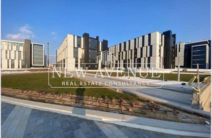 Office Space - Studio - 4 Bathrooms for rent in Hyde Park Business District Mall - South Teseen St. - The 5th Settlement - New Cairo City - Cairo
