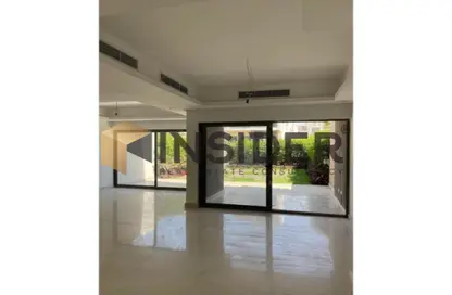 تاون هاوس - 3 غرف نوم - 4 حمامات للايجار في ساحة الفيلا - فيفث سكوير - التجمع الخامس - مدينة القاهرة الجديدة - القاهرة