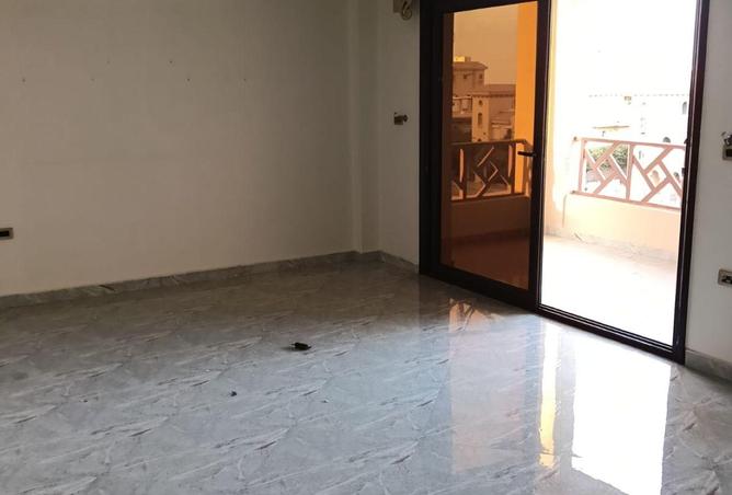 56998014 - Property Image 2