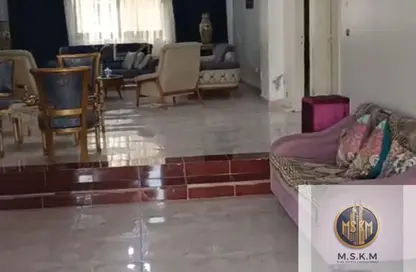 شقة - 3 غرف نوم - 3 حمامات للبيع في شارع 17 - الحي الخامس - التجمع الخامس - مدينة القاهرة الجديدة - القاهرة