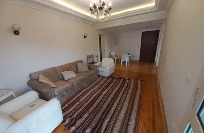 شقة - 2 غرف نوم - 2 حمامات للايجار في شارع 19 - المعادي - حي المعادي - القاهرة