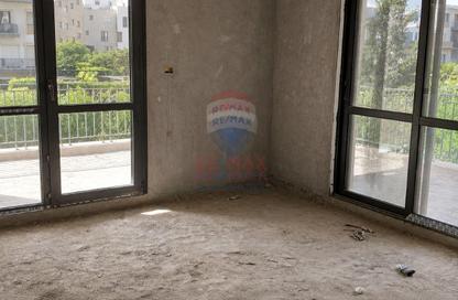 Apartment - 4 Bedrooms - 4 Bathrooms for sale in Sodic West - Sheikh Zayed Compounds - Sheikh Zayed City - Giza