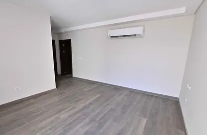 Apartment - 2 Bedrooms - 2 Bathrooms for rent in Park Side Residence - Zed Towers - Sheikh Zayed Compounds - Sheikh Zayed City - Giza