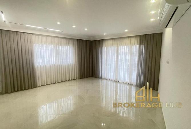 63382778 - Property Main Image