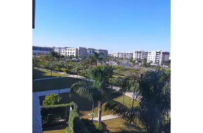 شقة - 3 غرف نوم - 2 حمامات للايجار في B12 - مدينتي - القاهرة