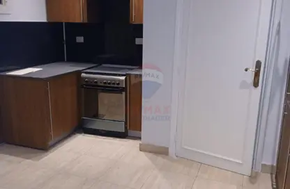 Apartment - 4 Bedrooms - 3 Bathrooms for sale in Al Kamel Mohamed St. - Zamalek - Cairo