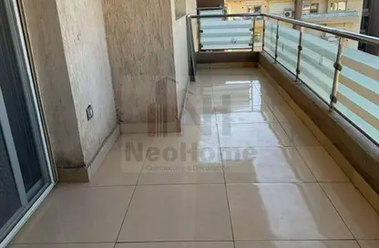 شقة - 3 غرف نوم - 3 حمامات للايجار في مدينة وصال - كمبوندات الشروق - مدينة الشروق - القاهرة