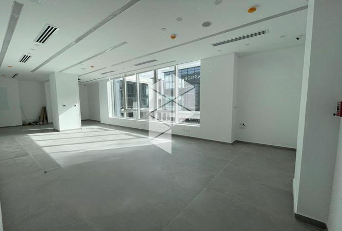 76235385 - Property Image 3