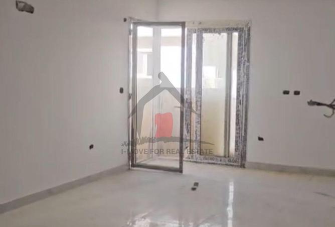81048100 - Property Main Image