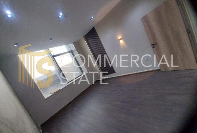 67222683 - Property Image 3