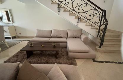 Villa - 5 - 5 for rent in Mena Residence - South Investors Area - New Cairo City - Cairo