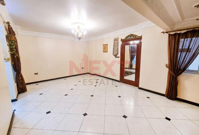 107417401 - Property Image 2
