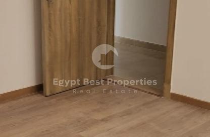 شقة - 3 غرف نوم - 3 حمامات للايجار في مون ريزيدنس - فيفث سكوير - التجمع الخامس - مدينة القاهرة الجديدة - القاهرة