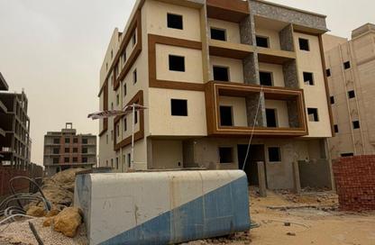 Apartment - 3 Bedrooms - 2 Bathrooms for sale in Bait Alwatan - The 5th Settlement - New Cairo City - Cairo