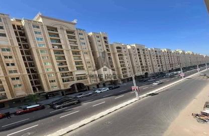 Full Floor - Studio - 3 Bathrooms for rent in Madkhal Sharkt Al Nakhl Wa Al Handasa St. - Smouha - Hay Sharq - Alexandria