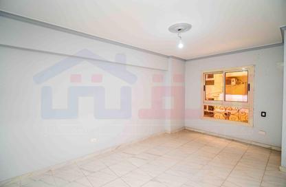 Apartment - 2 Bedrooms - 1 Bathroom for sale in Smouha - Hay Sharq - Alexandria